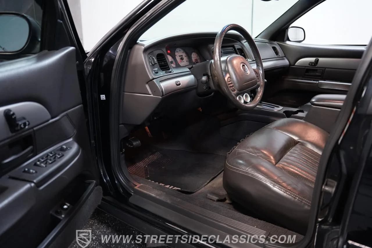 2003 Mercury Marauder - Thumbnail 4