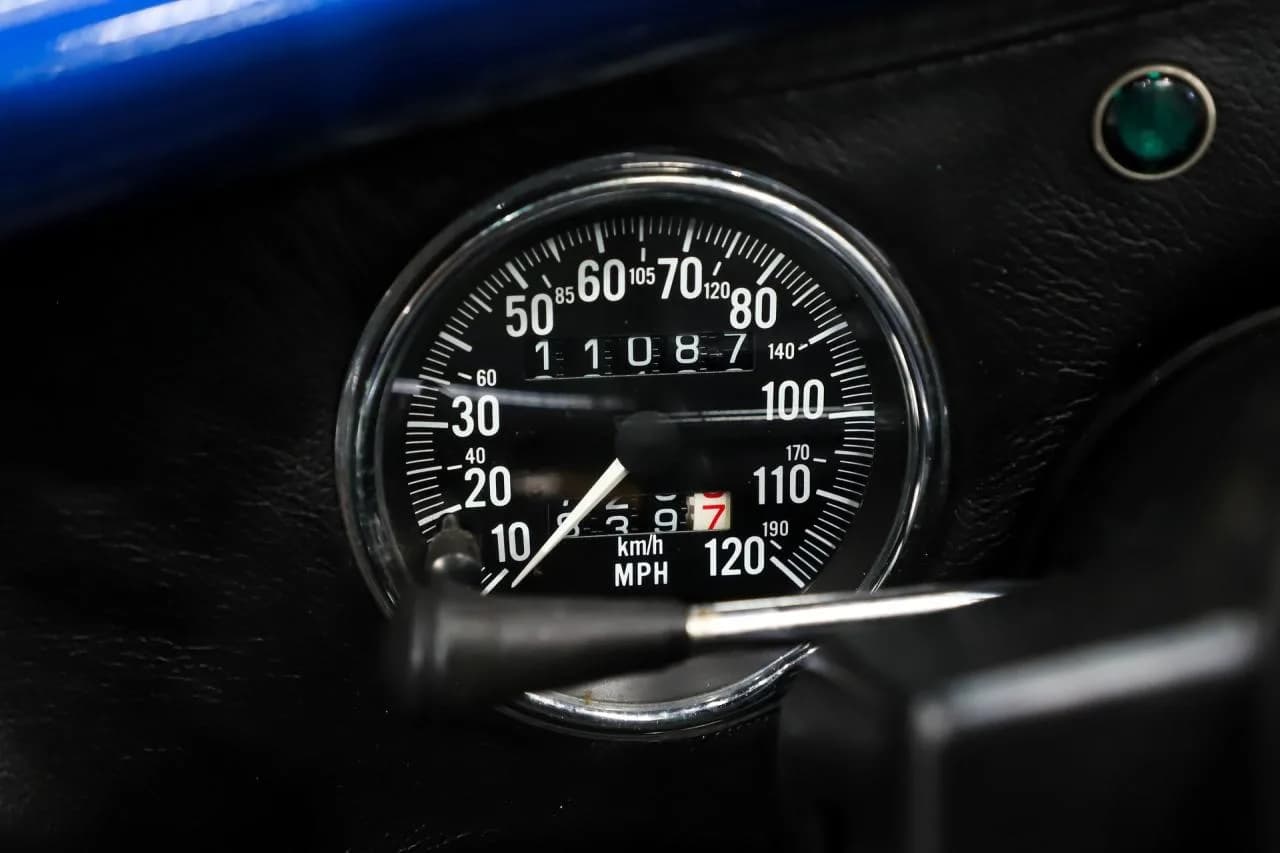 1966 Shelby Cobra - Thumbnail 3