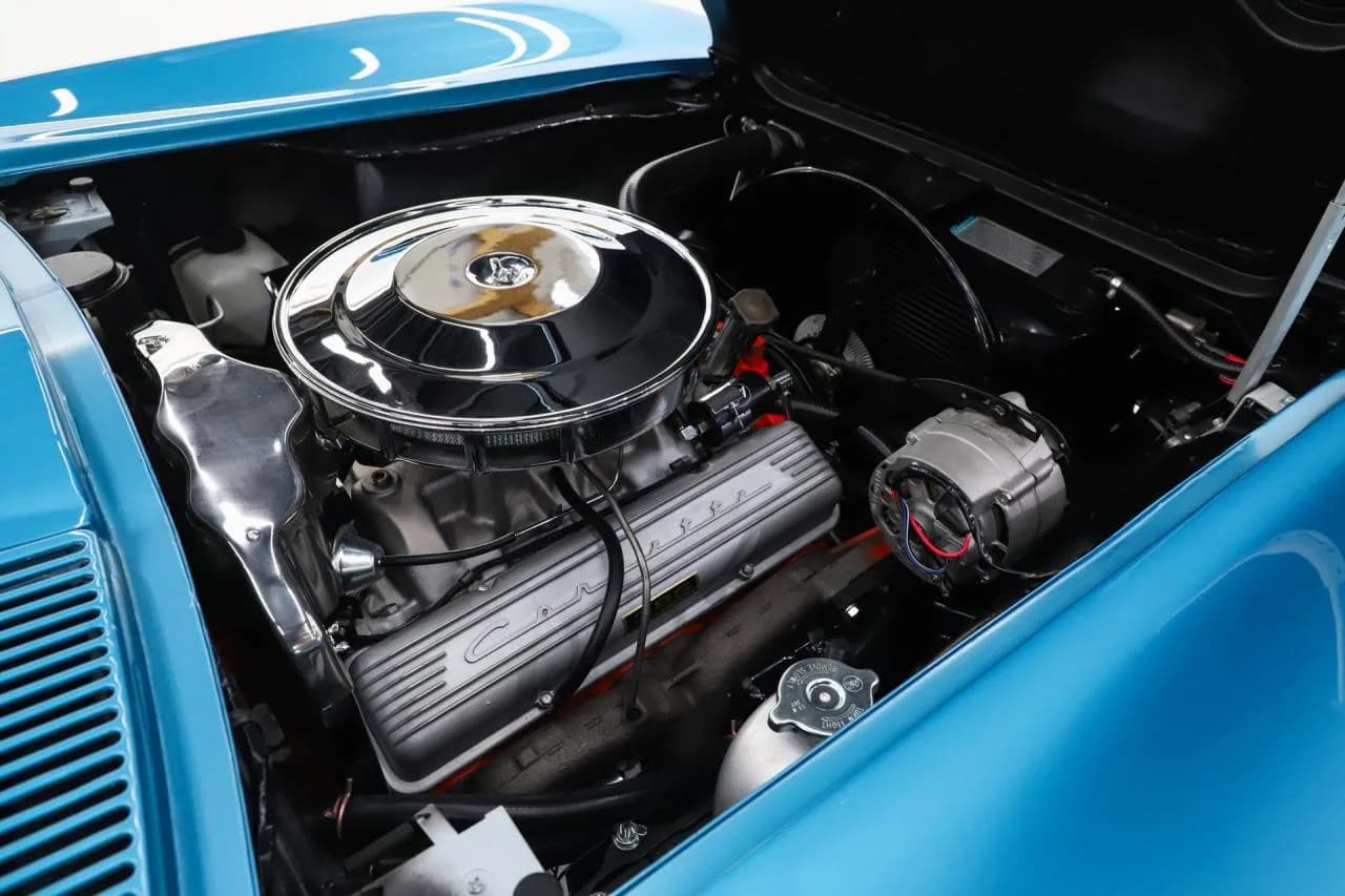 1965 Chevrolet Corvette - Thumbnail 5