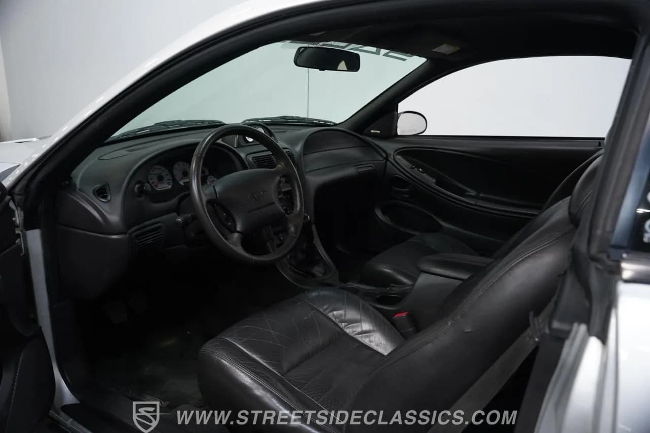 2001 Ford Mustang Saleen S281 SC - Thumbnail 4