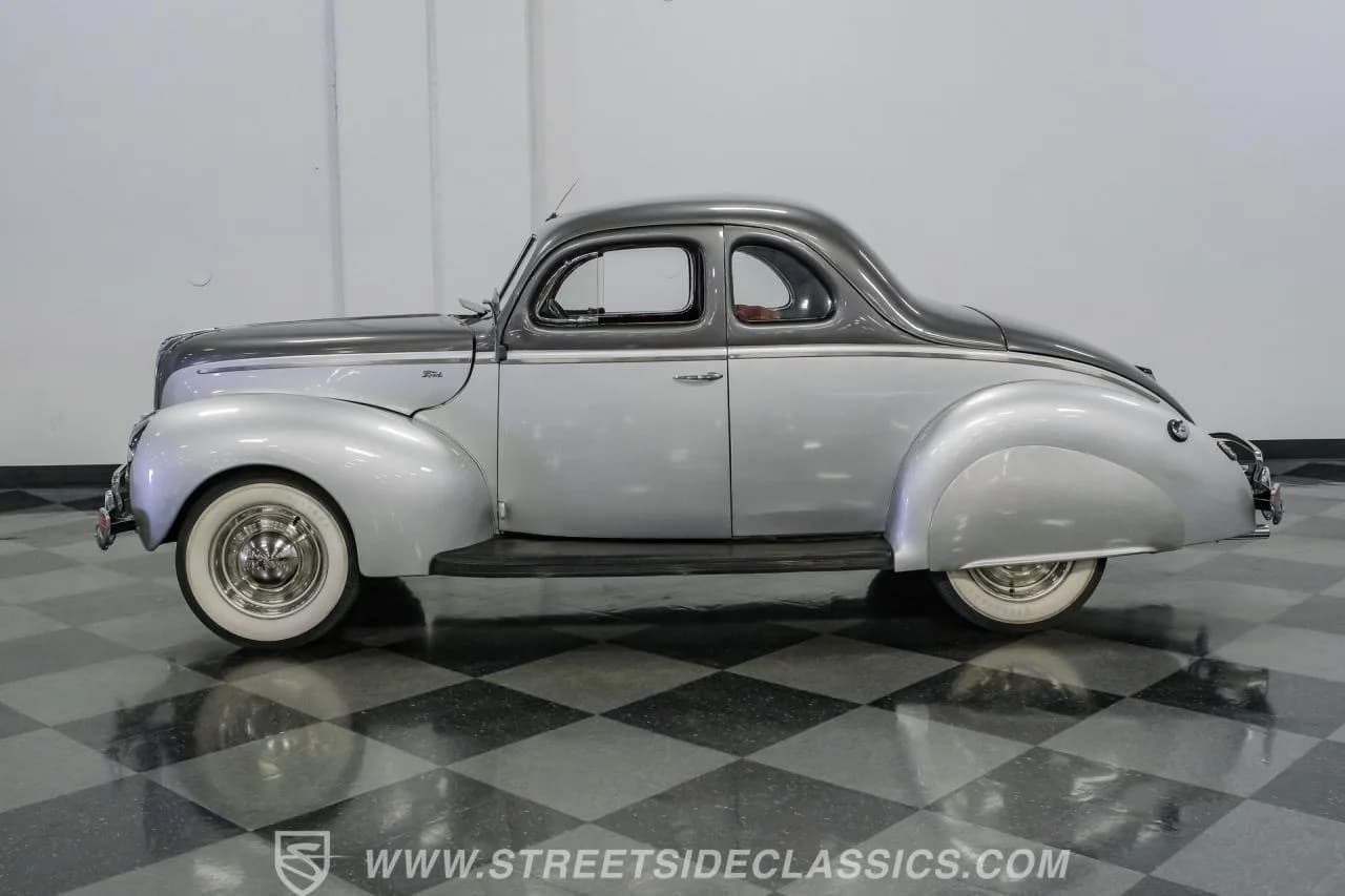1940 Ford Deluxe Business Coupe - Thumbnail 2