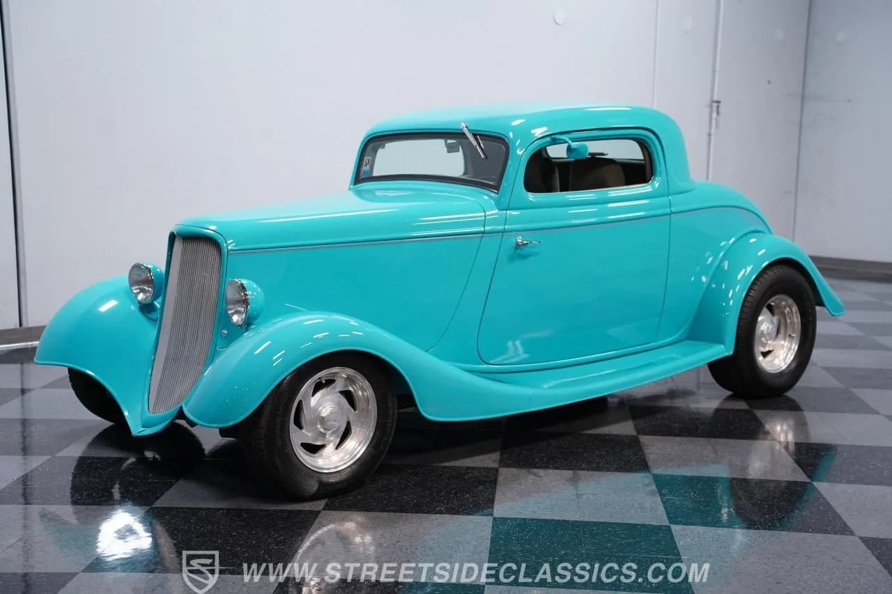 1933 Ford 3-Window Coupe - Thumbnail 5