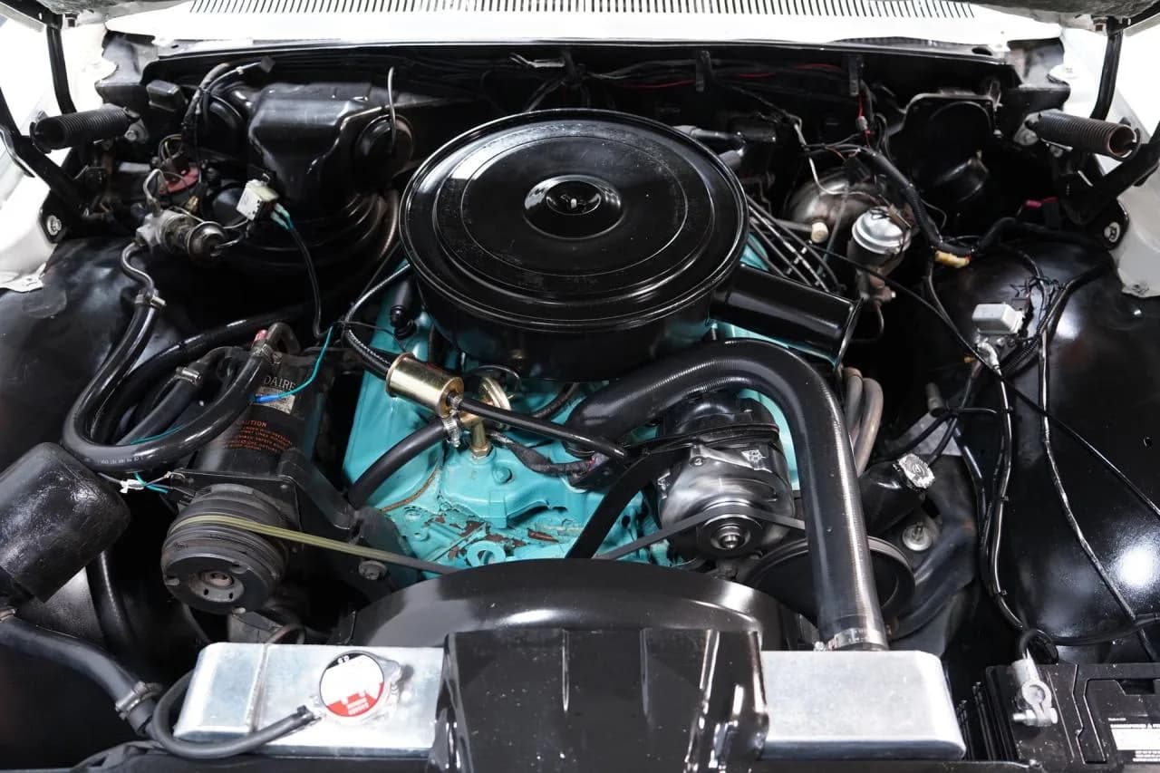1964 Pontiac Bonneville - Thumbnail 3