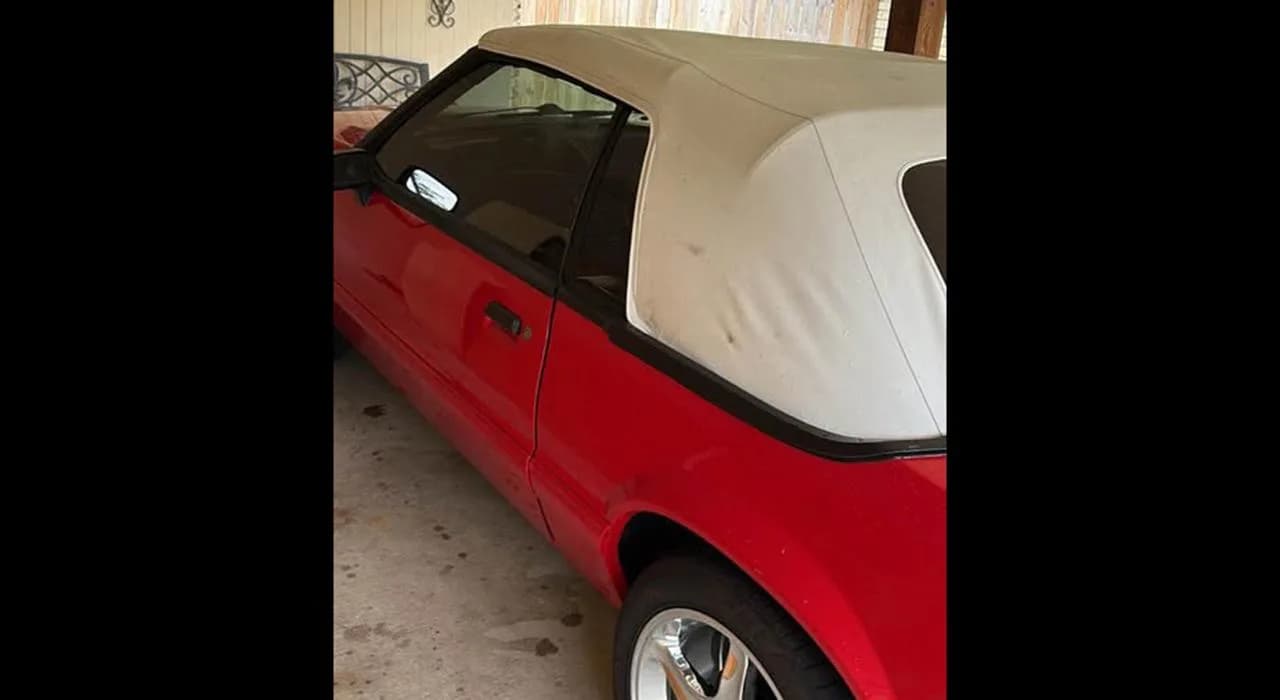 1992 Ford MUSTANG LX - Thumbnail 5