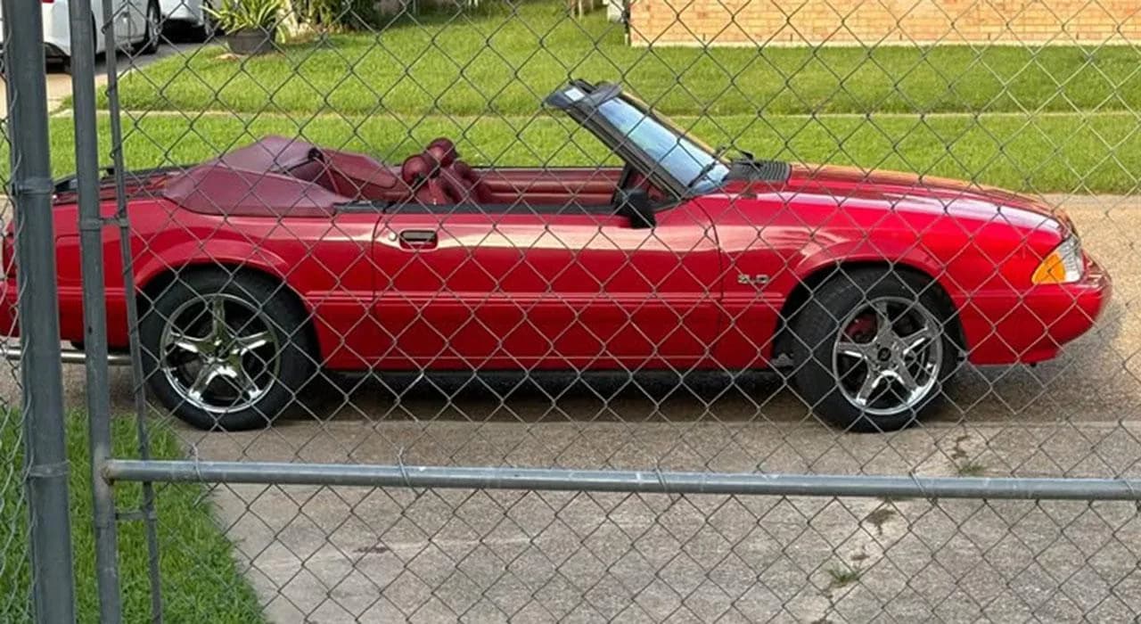 1992 Ford MUSTANG LX