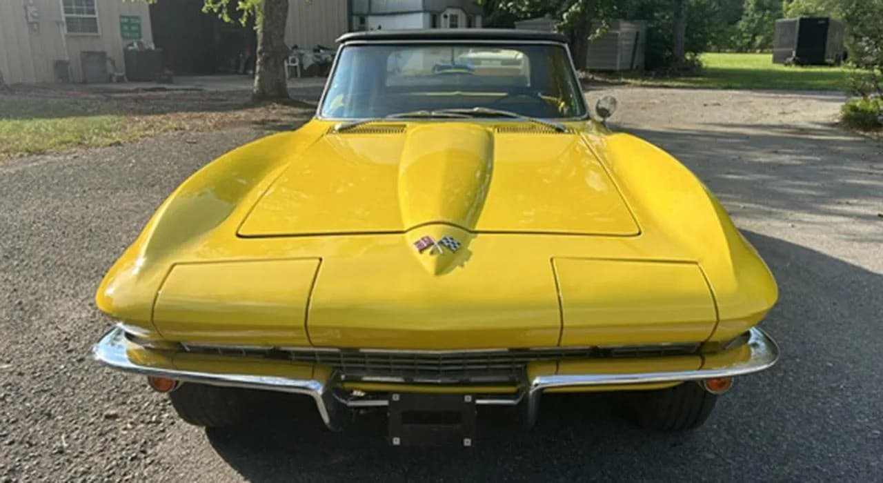 1966 Chevrolet Corvette - Thumbnail 5