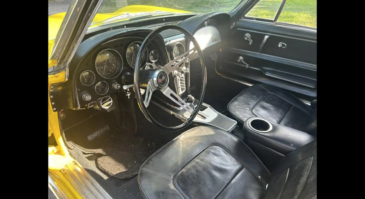 1966 Chevrolet Corvette - Thumbnail 7