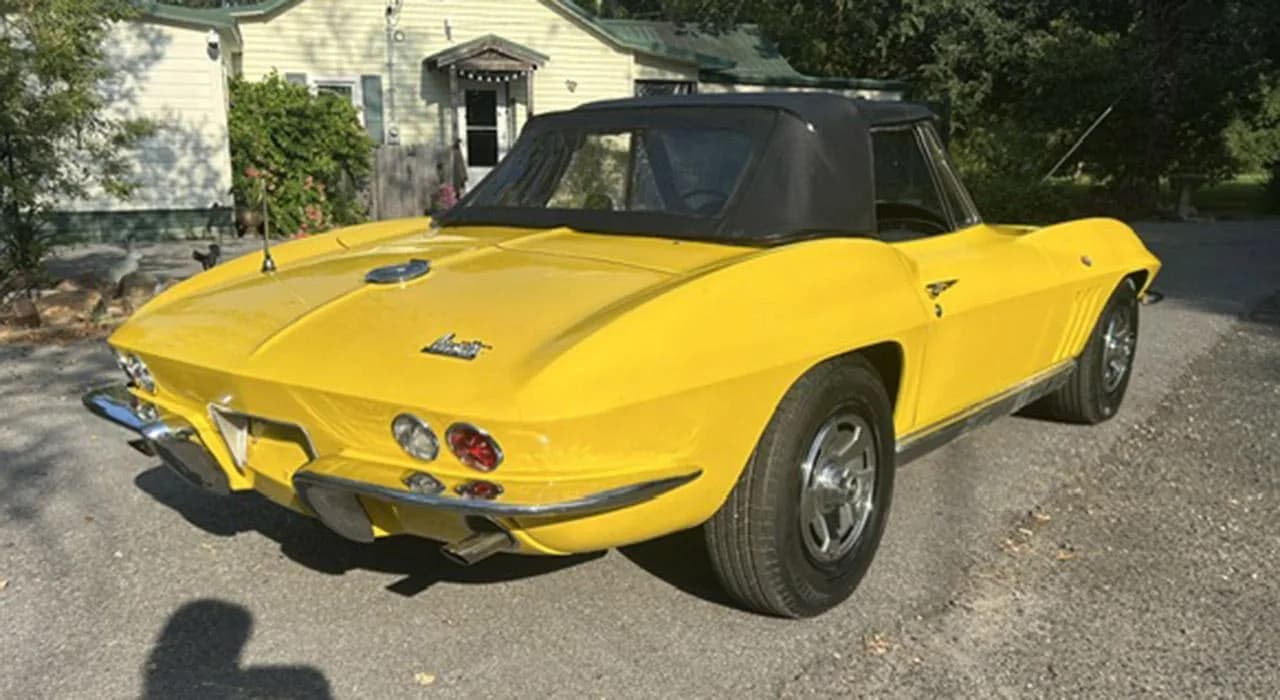 1966 Chevrolet Corvette - Thumbnail 2