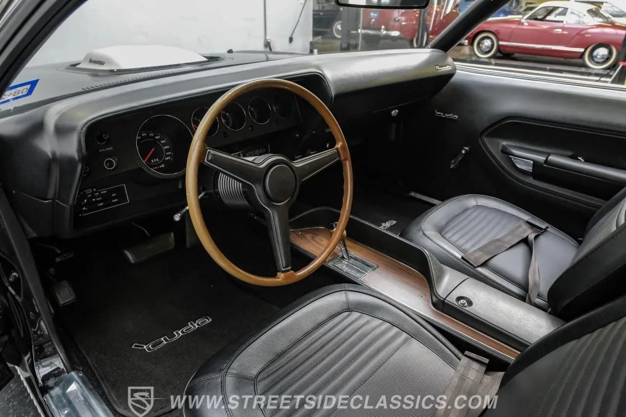 1970 Plymouth Cuda 440 6-Pack - Thumbnail 4