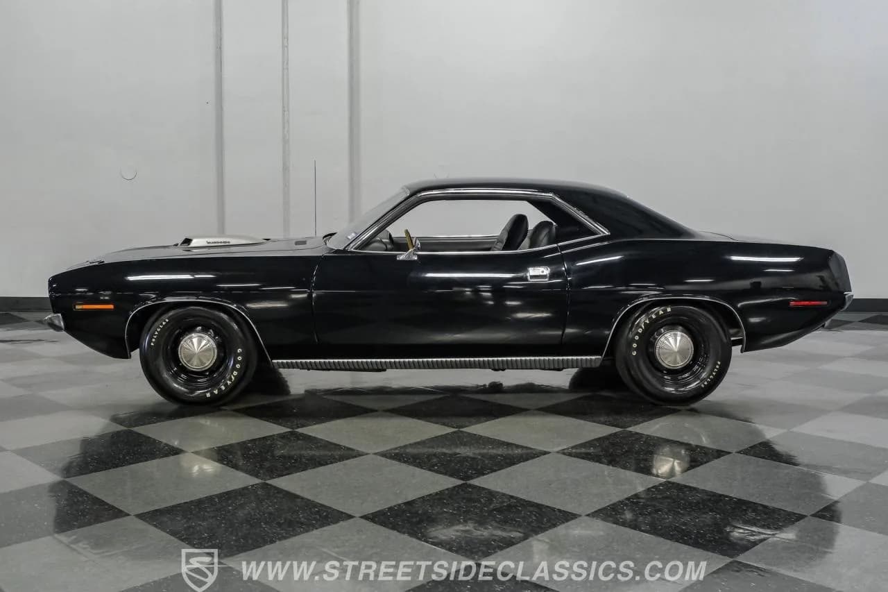 1970 Plymouth Cuda 440 6-Pack - Thumbnail 7