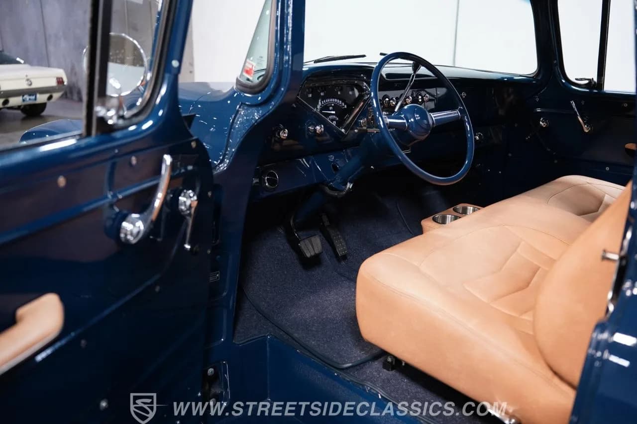 1958 Chevrolet Apache LS restomod - Thumbnail 4