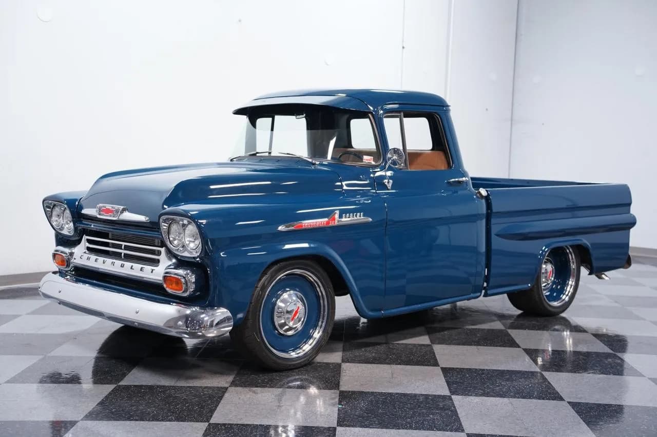 1958 Chevrolet Apache LS restomod - Thumbnail 5