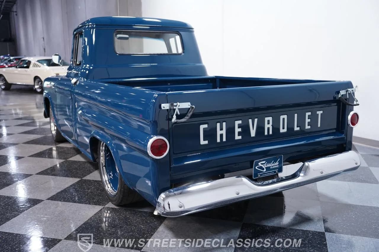 1958 Chevrolet Apache LS restomod - Thumbnail 7