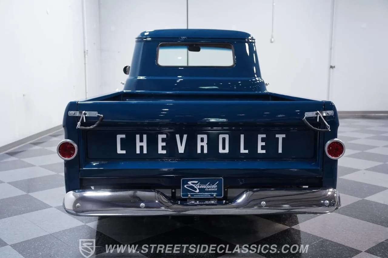1958 Chevrolet Apache LS restomod - Thumbnail 8