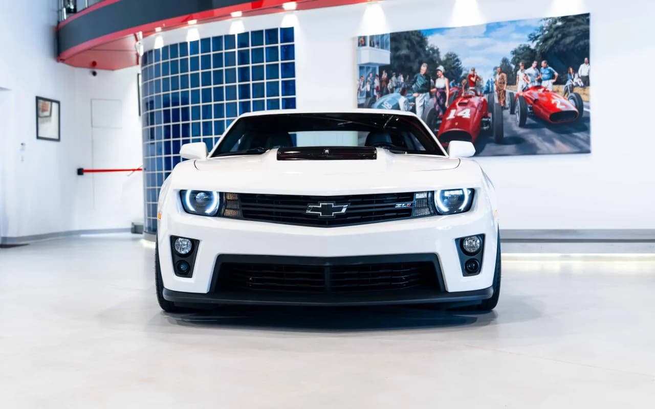 2014 Chevrolet Camaro ZL1 - Thumbnail 2