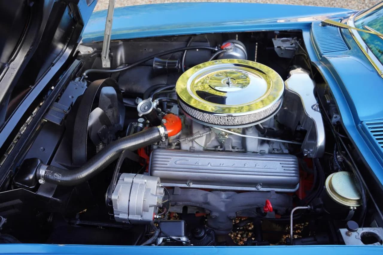 1966 Chevrolet Corvette C2 Sting Ray &ldquo;Matching Numbers &amp; Colors&rdquo; - Thumbnail 4