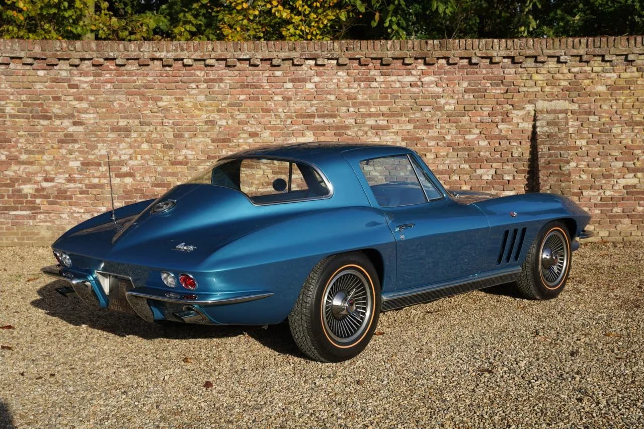 1966 Chevrolet Corvette C2 Sting Ray &ldquo;Matching Numbers &amp; Colors&rdquo; - Thumbnail 2
