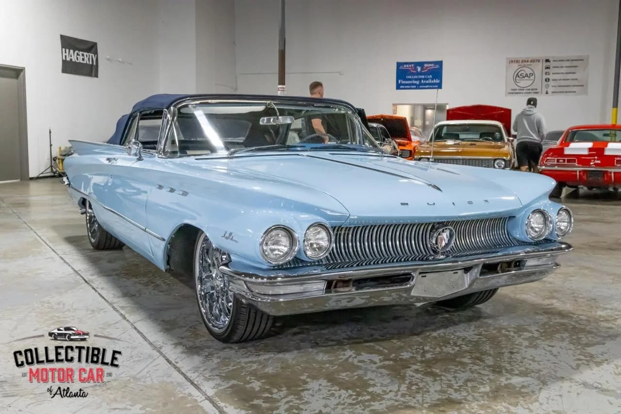 1960 Buick LeSabre - Thumbnail 4