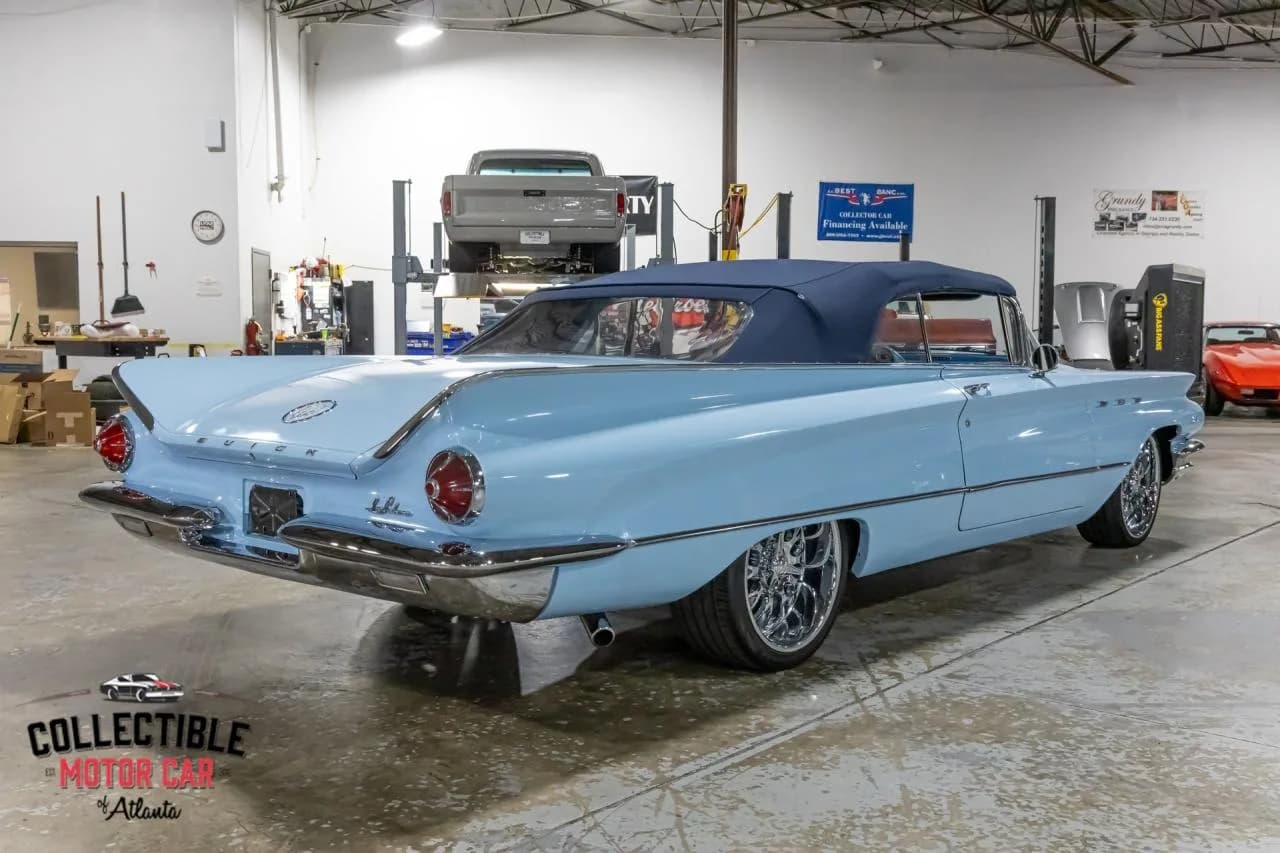 1960 Buick LeSabre - Thumbnail 7