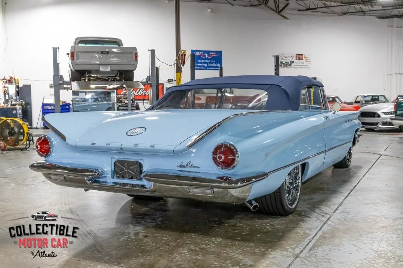 1960 Buick LeSabre - Thumbnail 8