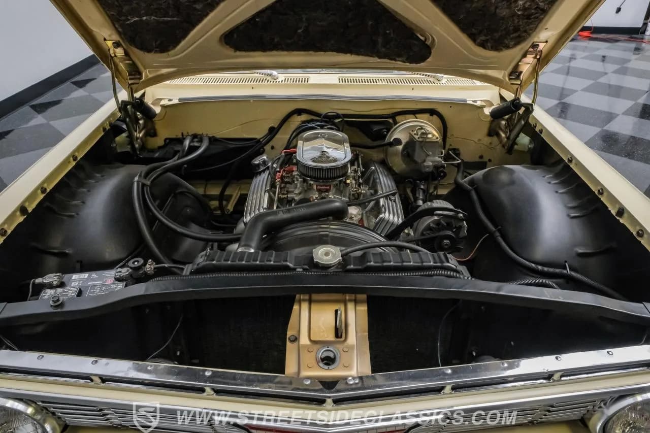 1961 Chevrolet Impala Bubble Top - Thumbnail 3