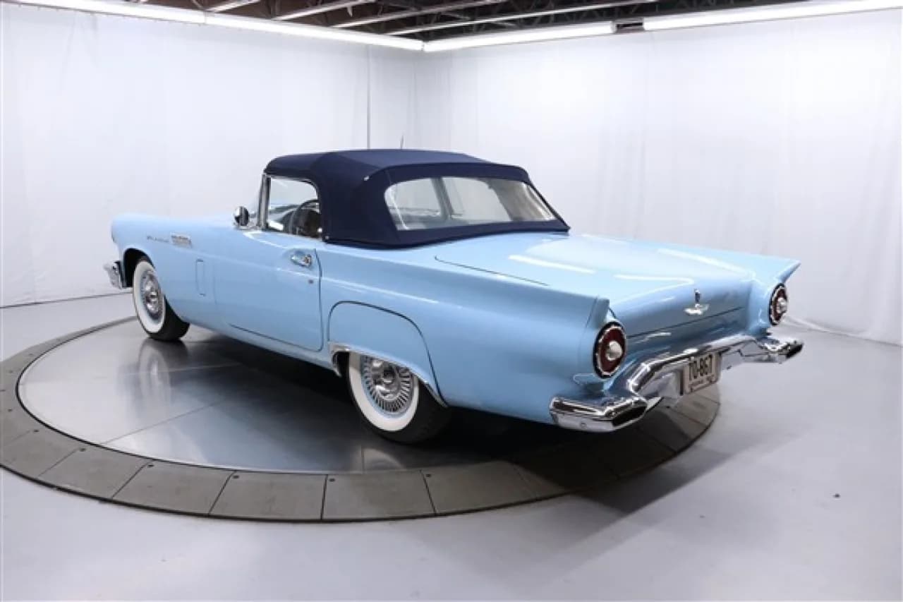 1957 Ford Thunderbird - Thumbnail 5