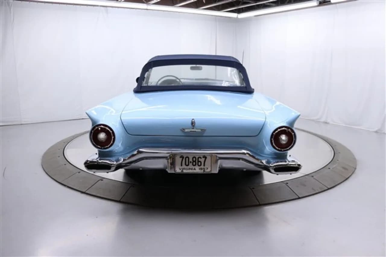 1957 Ford Thunderbird - Thumbnail 6