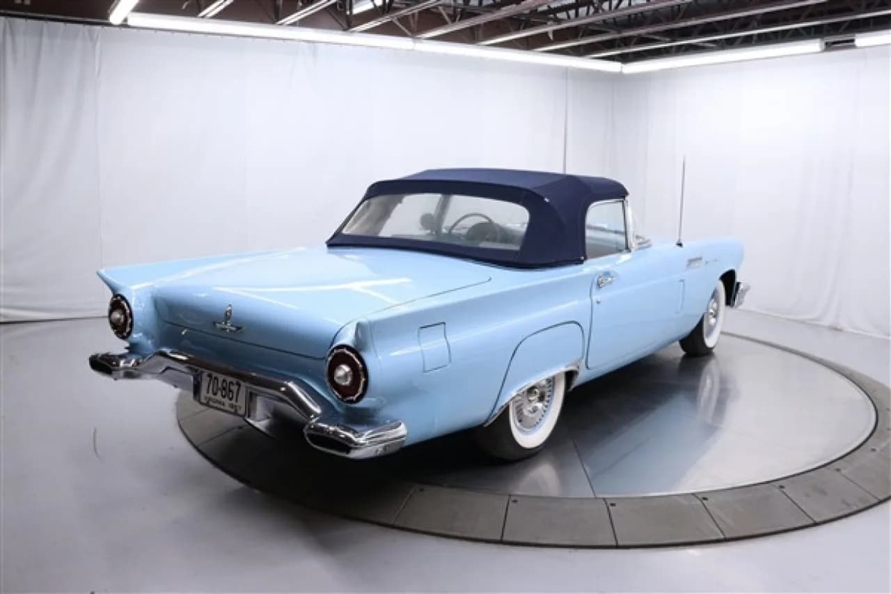 1957 Ford Thunderbird - Thumbnail 7