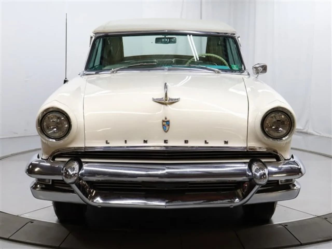 1955 Lincoln Capri - Thumbnail 3