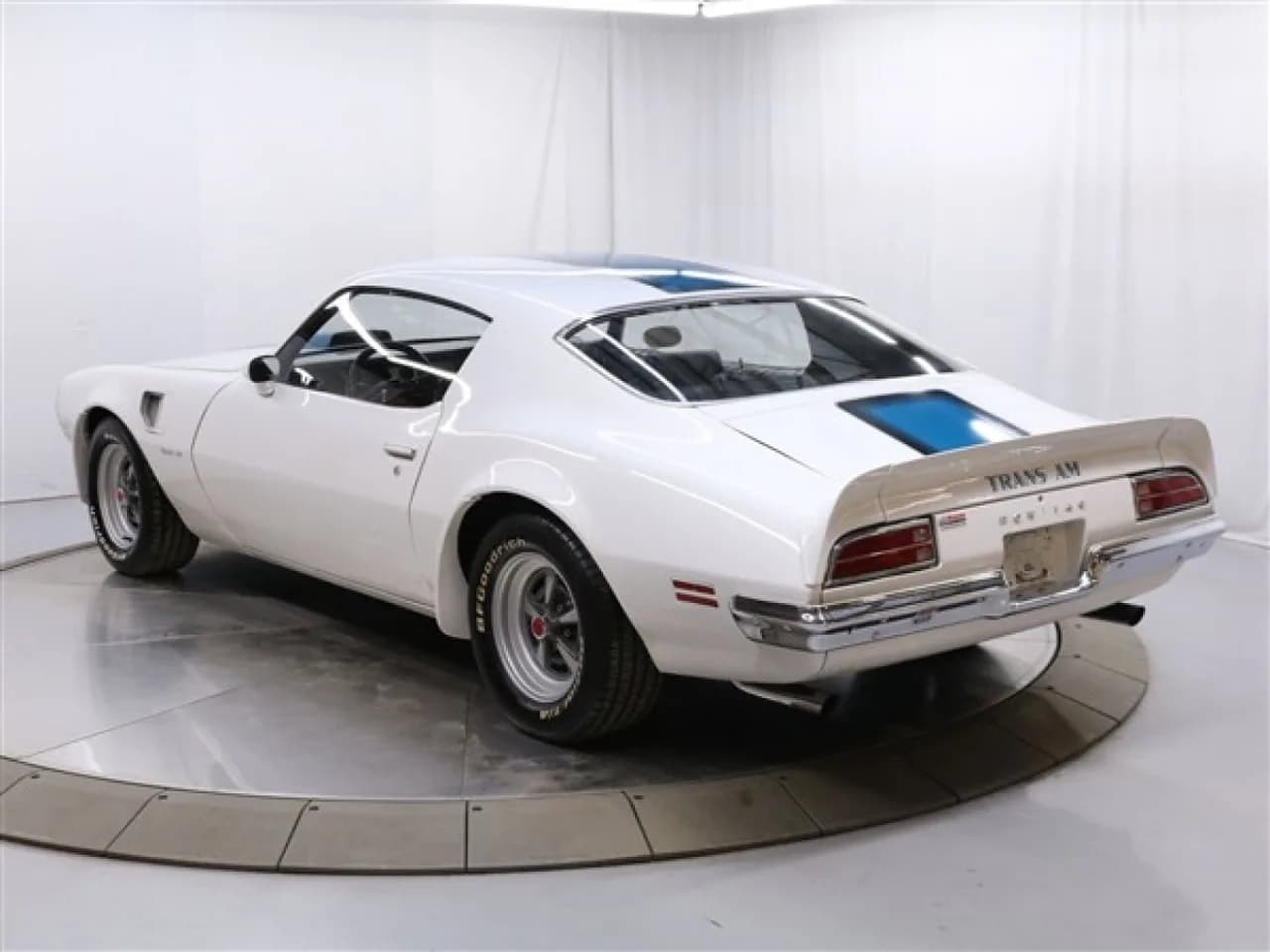 1970 Pontiac Trans Am - Thumbnail 5
