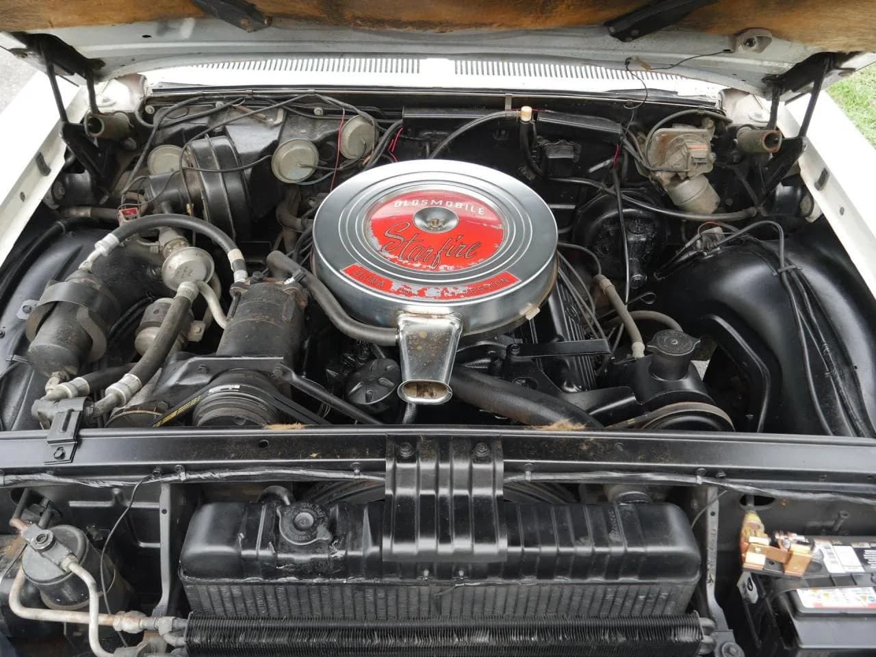 1963 Oldsmobile Starfire - Thumbnail 7