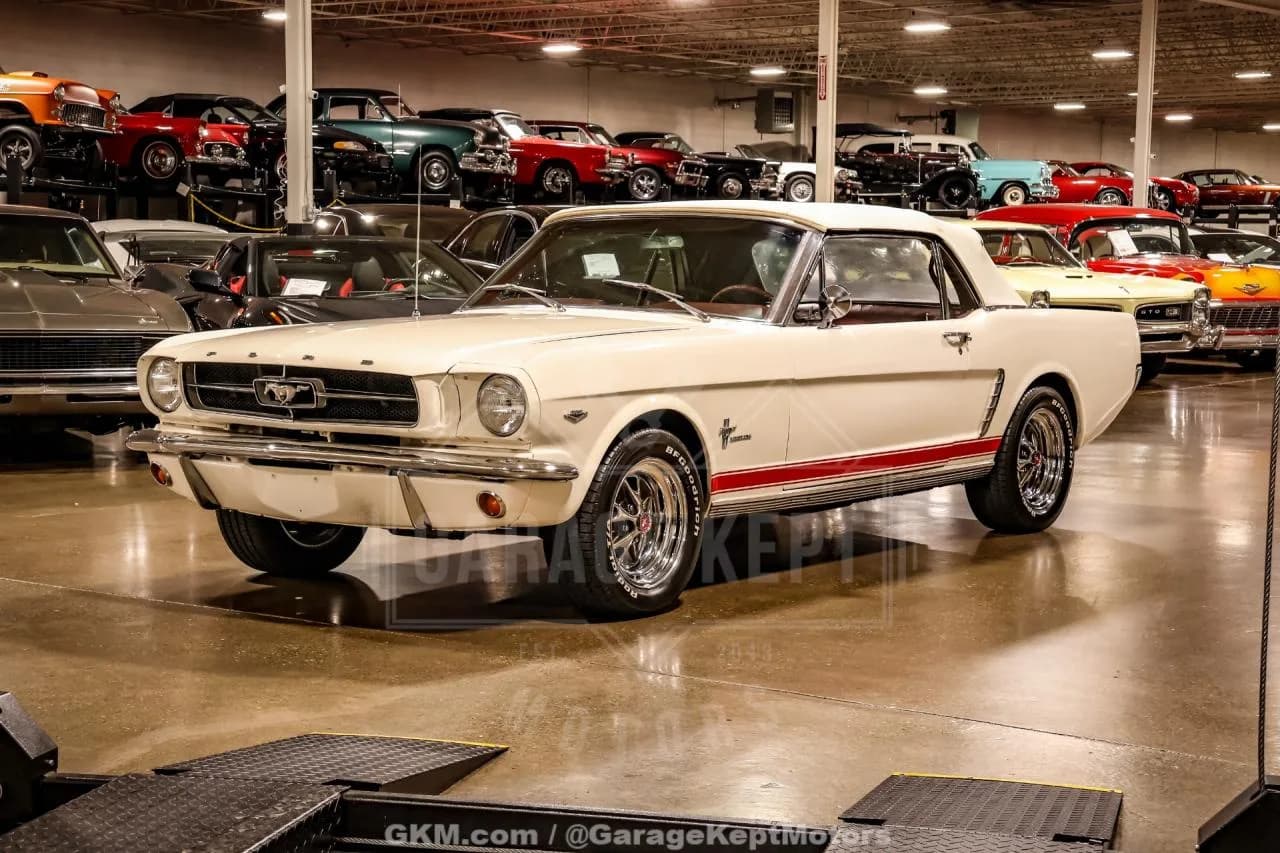 1965 Ford Mustang Convertible - Thumbnail 4