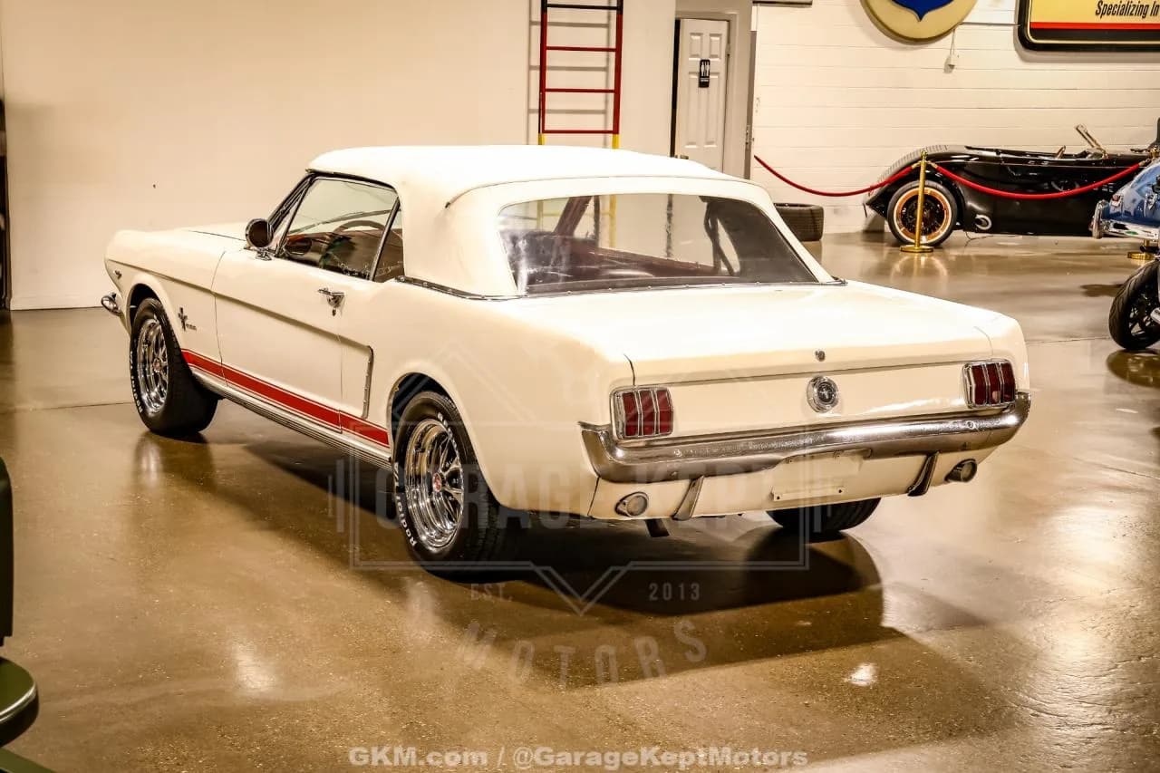 1965 Ford Mustang Convertible - Thumbnail 6