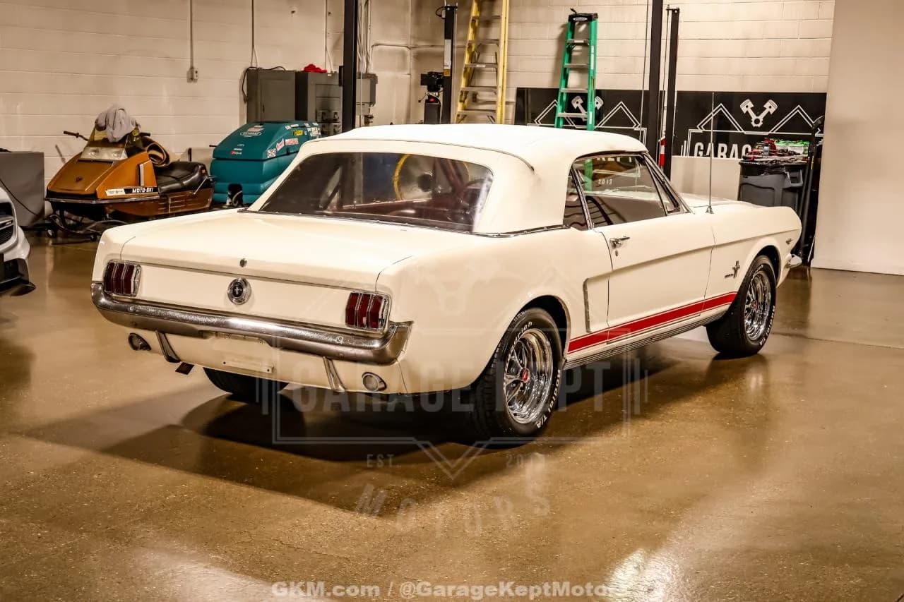 1965 Ford Mustang Convertible - Thumbnail 7