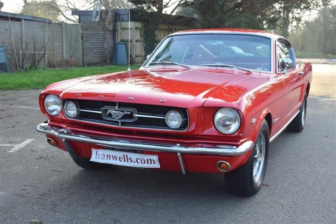 1965 Ford Mustang Fastback 2+2 - Thumbnail 5
