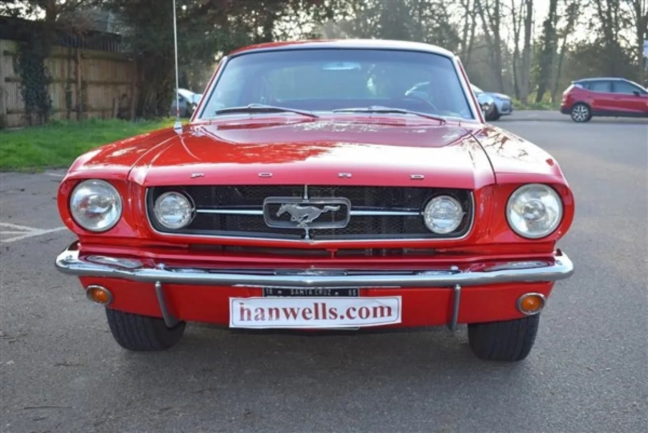 1965 Ford Mustang Fastback 2+2 - Thumbnail 2