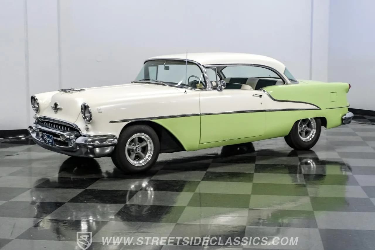 1955 Oldsmobile Deluxe 88 Holiday Coupe - Thumbnail 6