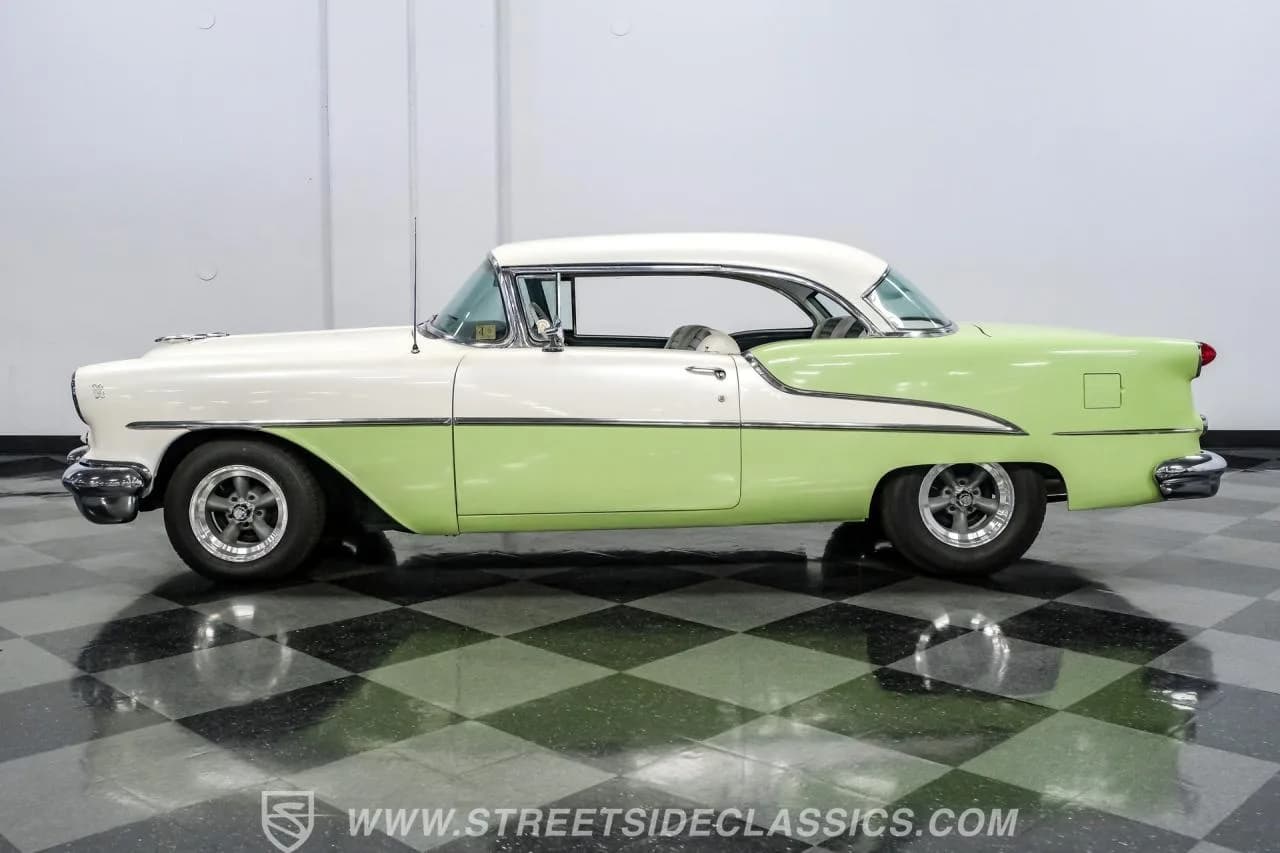 1955 Oldsmobile Deluxe 88 Holiday Coupe - Thumbnail 7