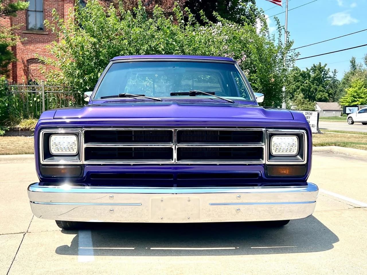 1987 Dodge D100 - Thumbnail 2