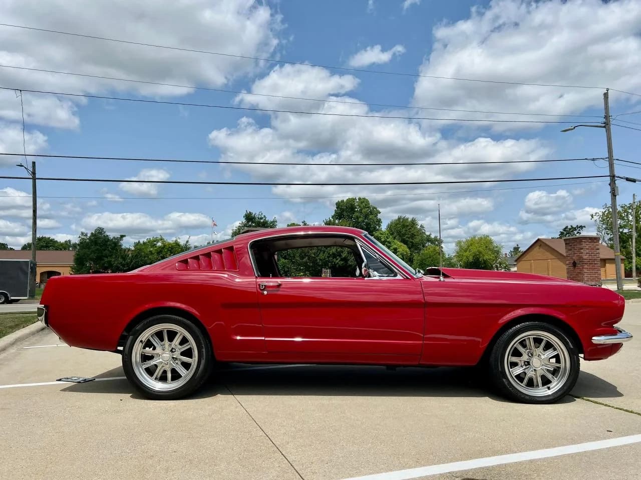 1965 Ford Mustang - Thumbnail 4