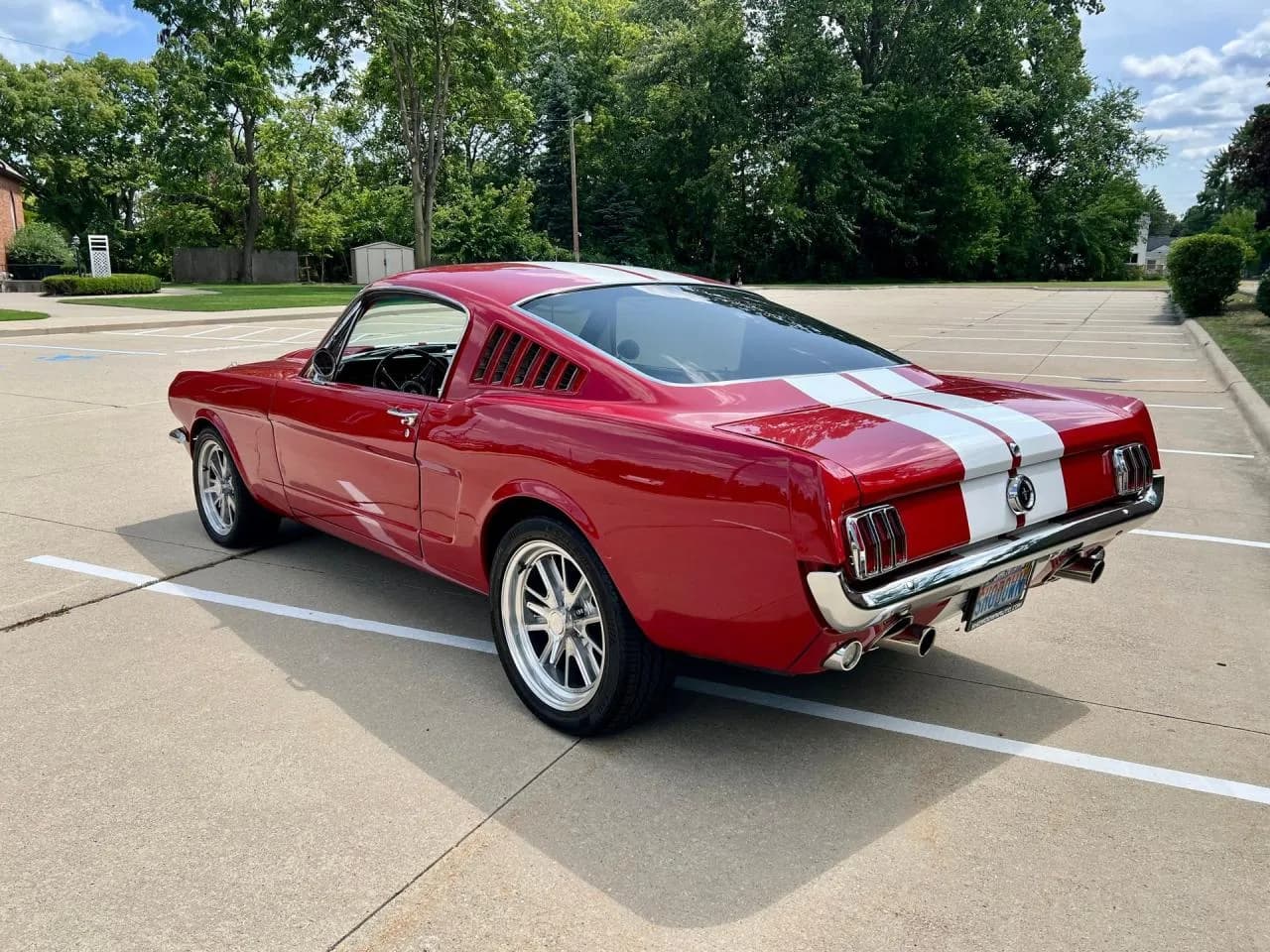 1965 Ford Mustang - Thumbnail 7