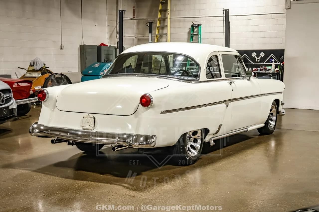 1954 Ford Crestline Skyliner - Thumbnail 8