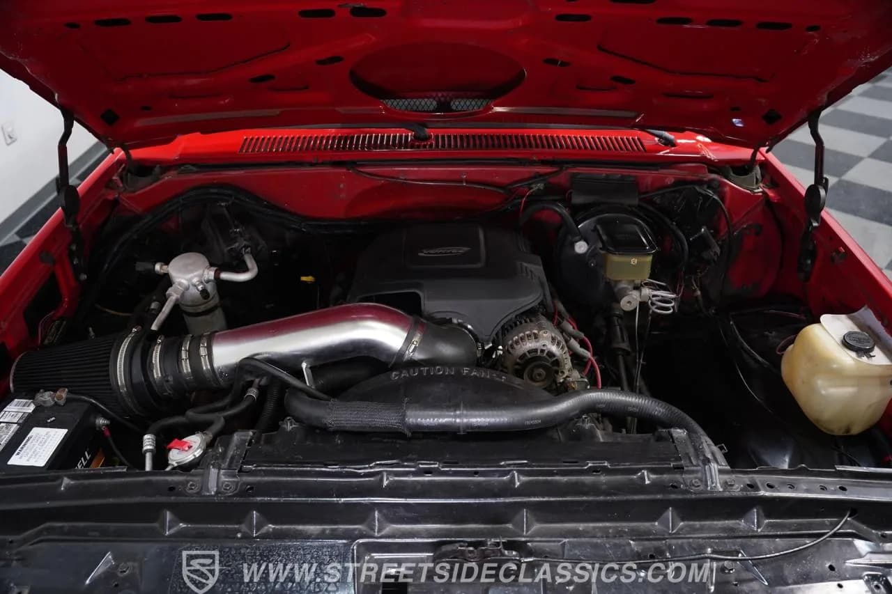 1986 Chevrolet C10 LS Restomod - Thumbnail 3