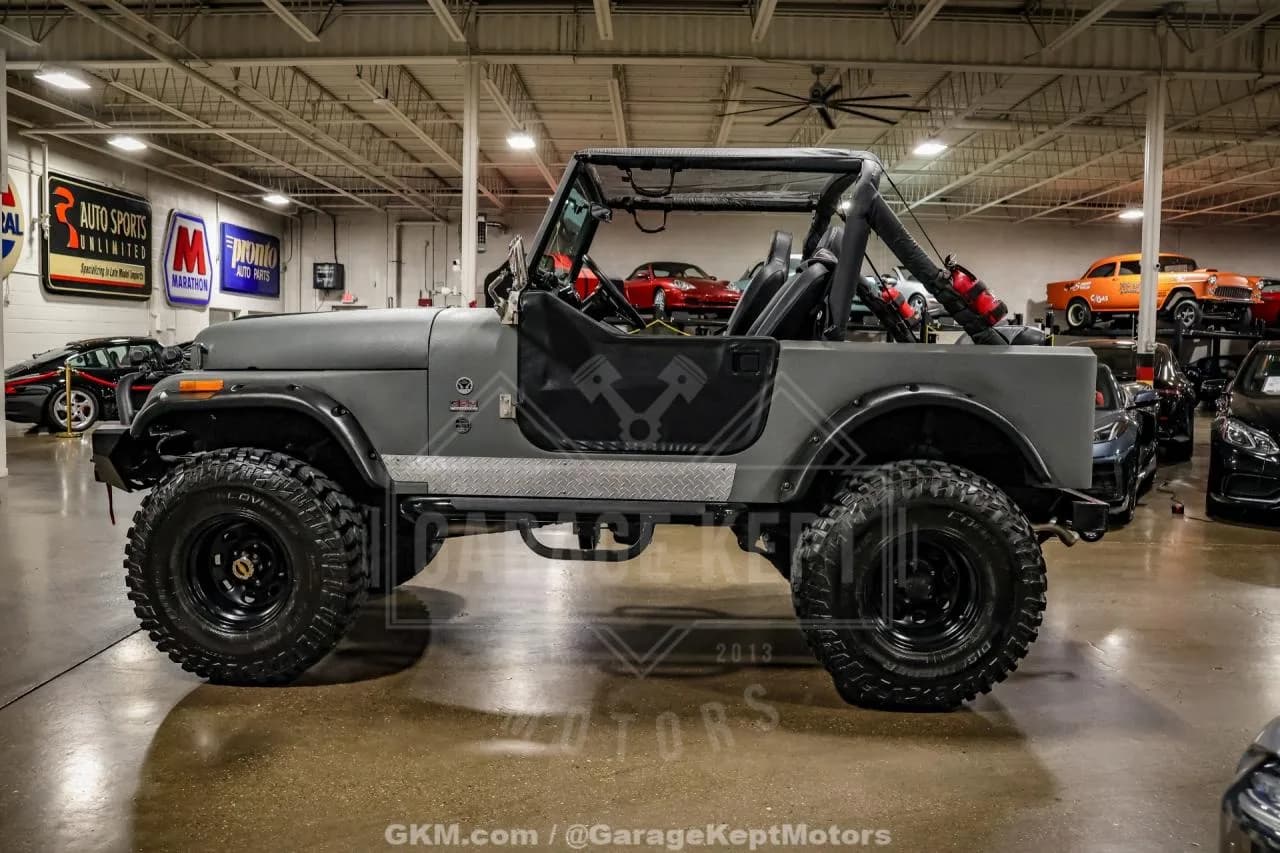 1977 Jeep CJ-7 - Thumbnail 5