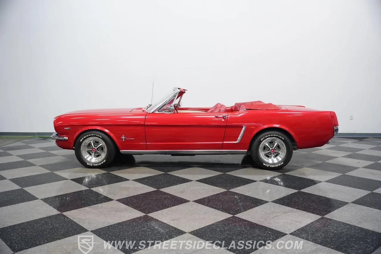 1965 Ford Mustang Convertible - Thumbnail 8