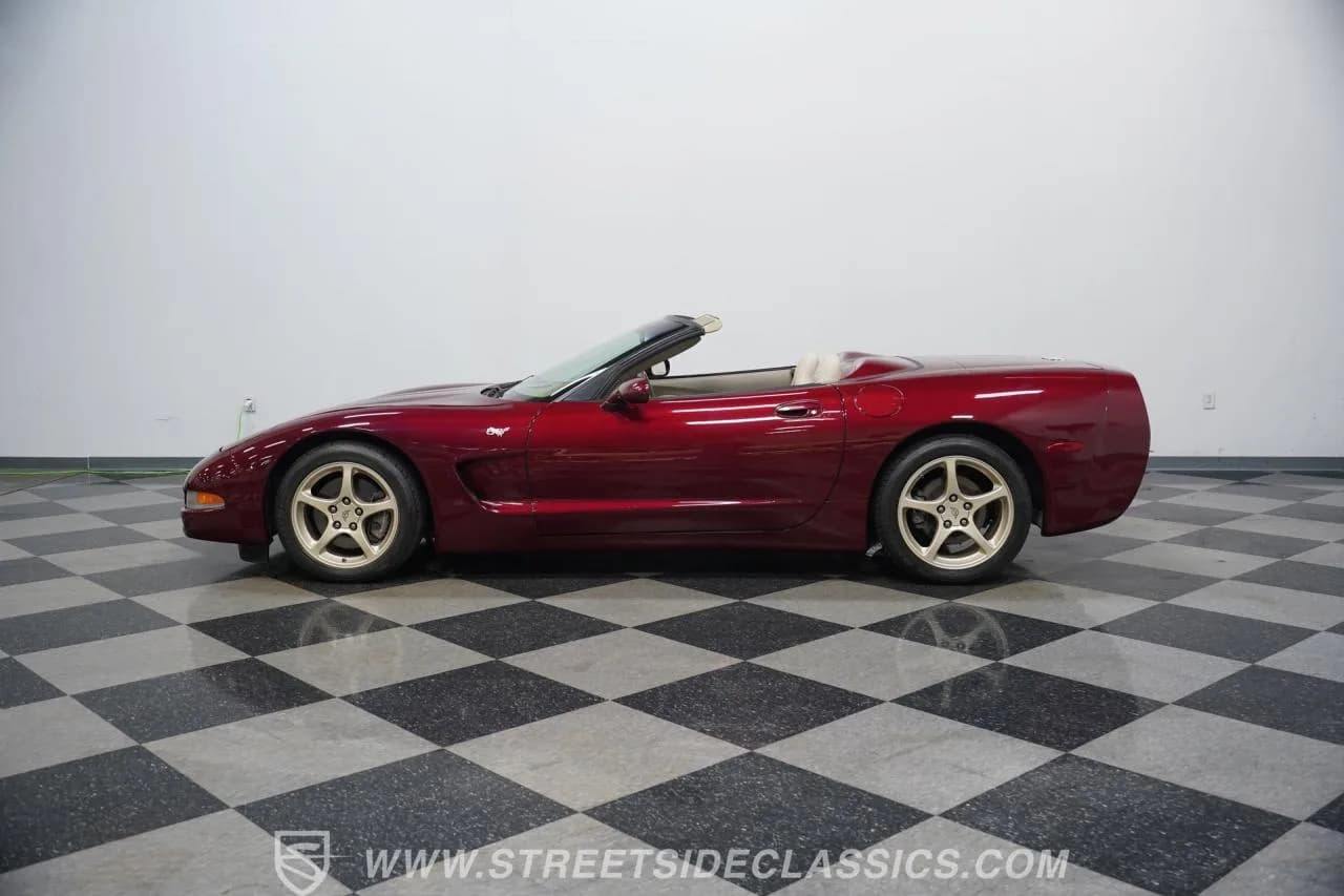 2003 Chevrolet Corvette 50th Anniversary Convertible - Thumbnail 7