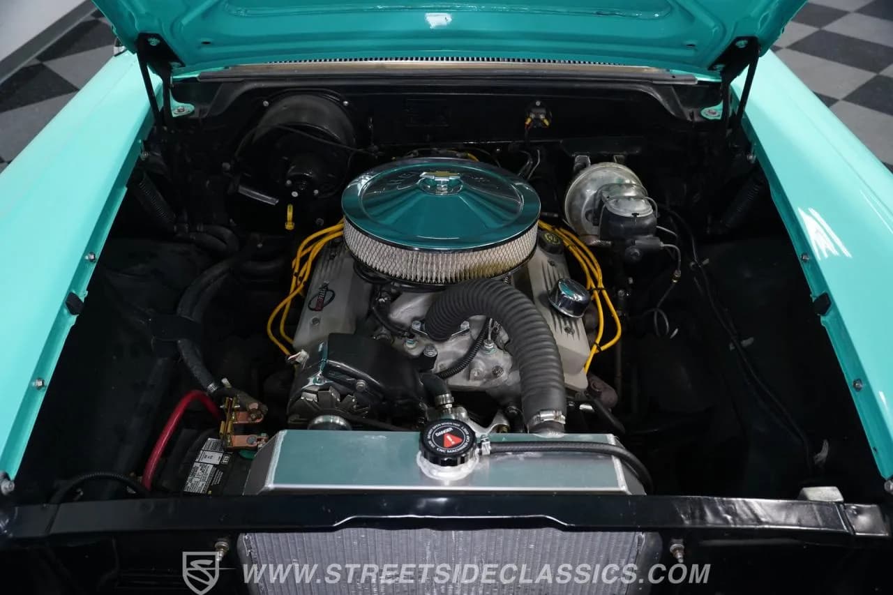 1958 Chevrolet Biscayne - Thumbnail 3