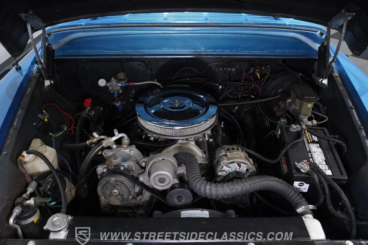1957 Chevrolet 3100 Big Window - Thumbnail 3