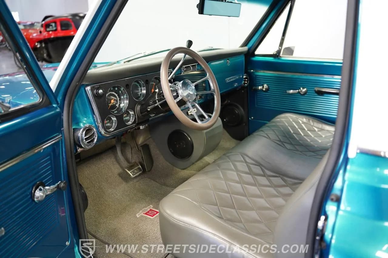 1968 Chevrolet C10 Restomod - Thumbnail 4