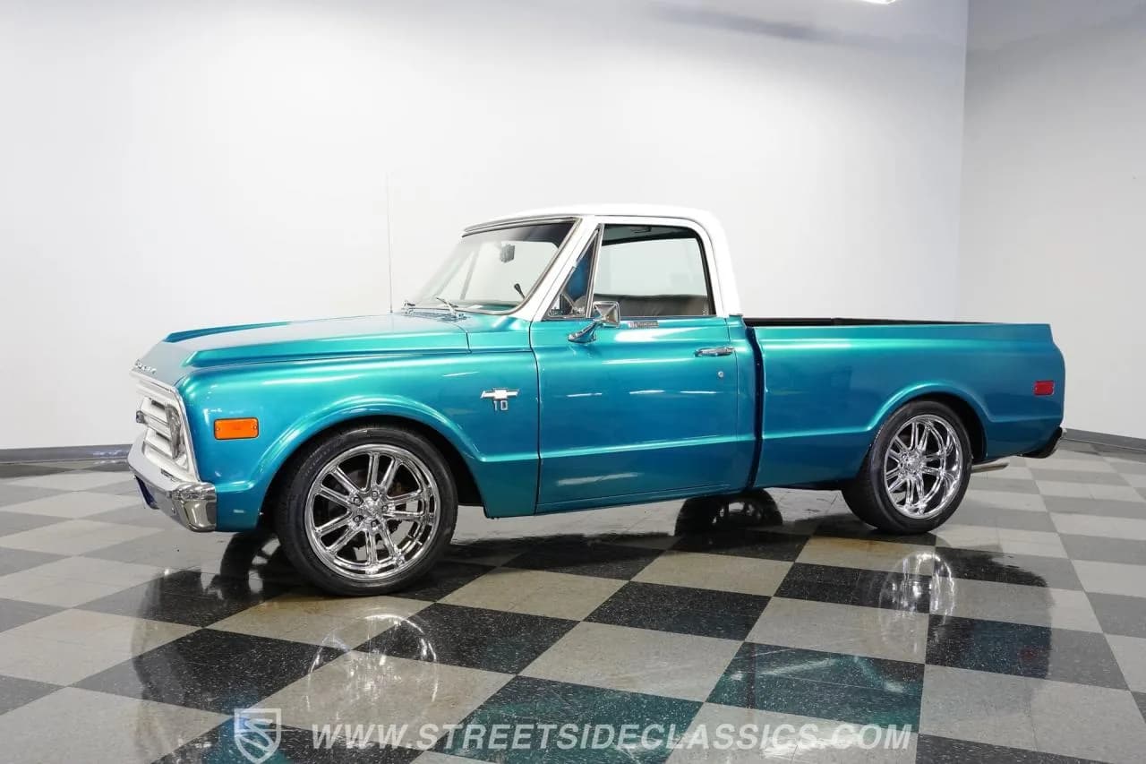 1968 Chevrolet C10 Restomod - Thumbnail 7